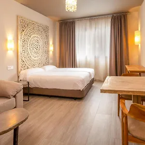 By Qhotels Appartement Sevilla